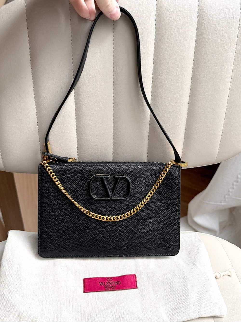 VALENTINO GARAVANI Vlogo Vsling Leather Mini Bag Chain shoulder black